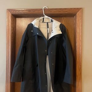 Lululemon black and cream rain coat. Size 10
